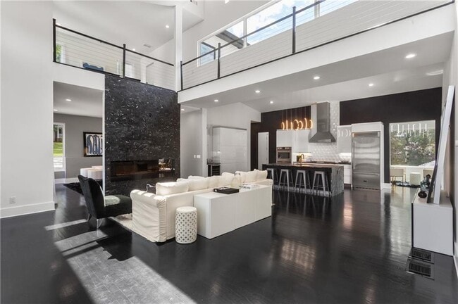 1756 N Akin Dr NE in Atlanta, GA - Building Photo - Building Photo