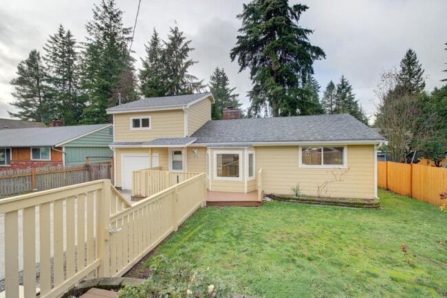 property at 18839 Fremont Ave N