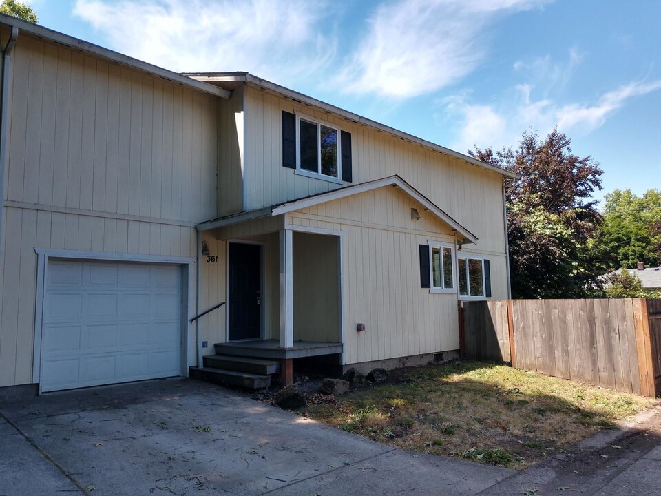 361 21st St SE-Unit -361 in Salem, OR - Building Photo