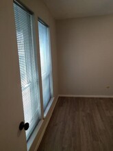 10818 Lynbrook Dr-Unit -A in Houston, TX - Building Photo - Building Photo