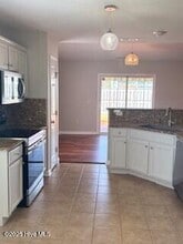 4292 River Birch Dr in Southport, NC - Building Photo - Building Photo