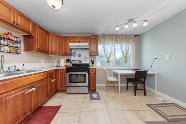 2 Faust Ct in Ann Arbor, MI - Building Photo - Building Photo