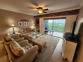 5300 S AtlanticAve in New Smyrna Beach, FL - Building Photo - Building Photo