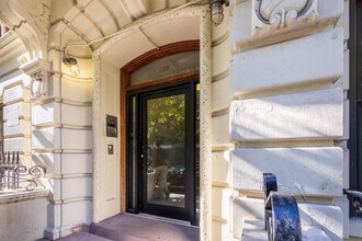 230-232 W 108th St in New York, NY - Foto de edificio - Building Photo