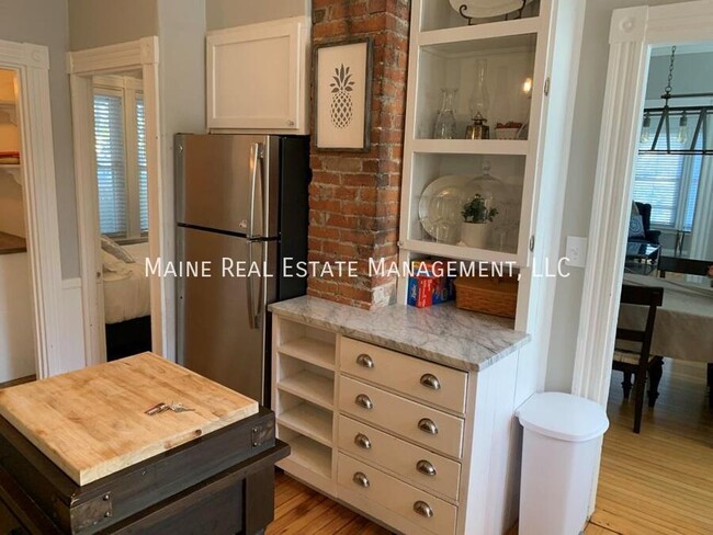 88 Norfolk St-Unit -1 in Bangor, ME - Building Photo - Building Photo