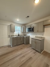 1101 Woodale Cir in Columbia, SC - Building Photo - Building Photo