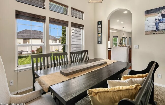 2547 Blackberry Loop in Hayden, ID - Building Photo - Building Photo