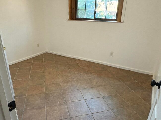 132 Gray Cir in Hot Springs, AR - Foto de edificio - Building Photo