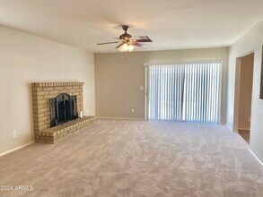5807 W Shangri La Rd in Glendale, AZ - Building Photo - Building Photo