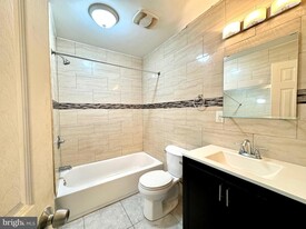 3739 Lancaster Ave, Unit 233 in Philadelphia, PA - Building Photo - Building Photo