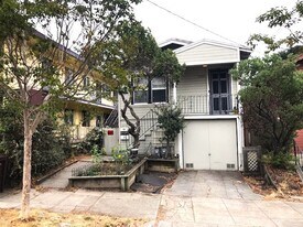 3230 Maple Ave in Oakland, CA - Building Photo