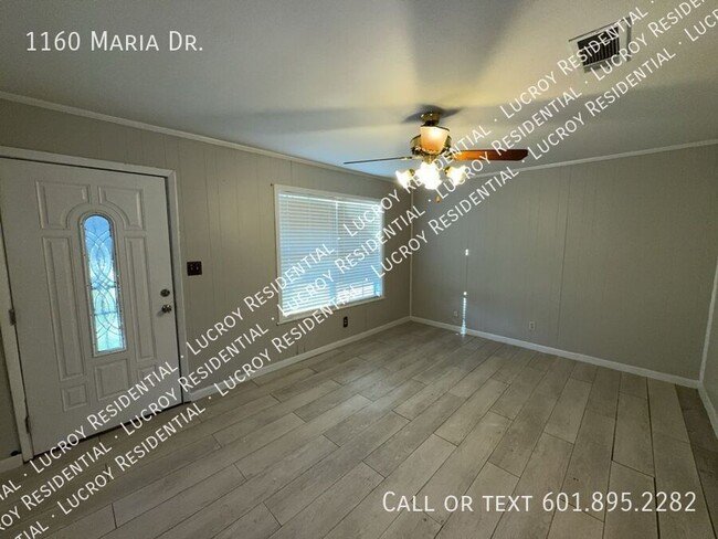 1160 Maria Dr in Jackson, MS - Building Photo - Building Photo