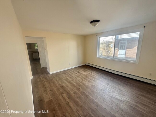 154 S Sumner Ave in Scranton, PA - Building Photo - Building Photo