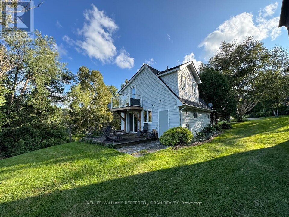 10702 ON-9 in Caledon, ON - Building Photo