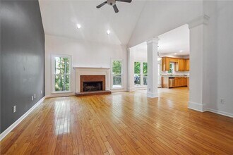 2335 Corbett Ct in Powder Springs, GA - Building Photo - Building Photo