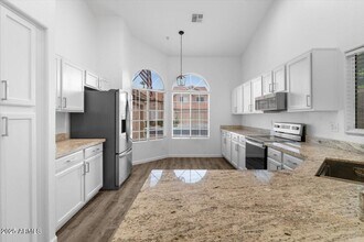 9295 E Camino Del Santo in Scottsdale, AZ - Building Photo - Building Photo
