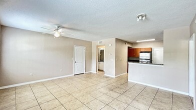 140 SW Peacock Blvd in Port St. Lucie, FL - Building Photo - Building Photo