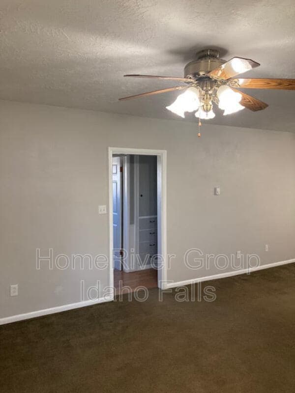 510 N 15 W in Blackfoot, ID - Foto de edificio - Building Photo