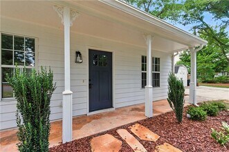 180 Summit Ave SE in Marietta, GA - Building Photo - Building Photo