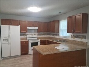 6524 Applewhite Rd in Fayetteville, NC - Building Photo - Building Photo