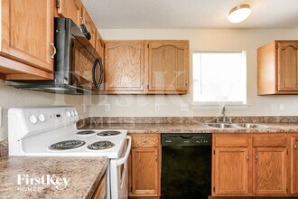 1412 Egret Ln in Greenwood, IN - Building Photo - Building Photo