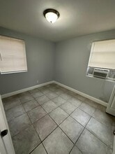 2004 Palafox St in Jacksonville, FL - Building Photo - Building Photo