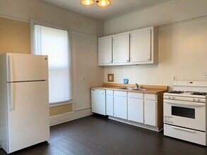 887 Cherry St-Unit -2 in Macon, GA - Building Photo - Building Photo