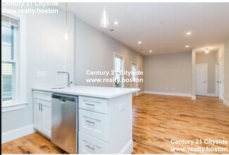 244 Leyden St in Boston, MA - Building Photo - Building Photo