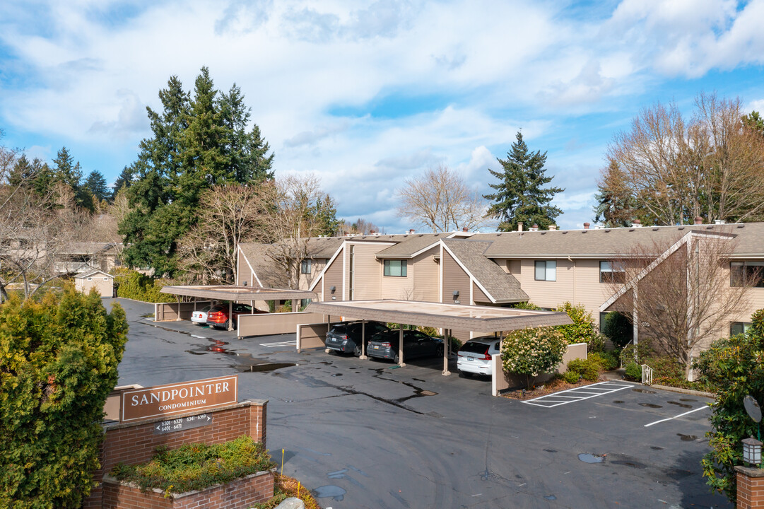 Sandpointer Condo in Seattle, WA - Building Photo