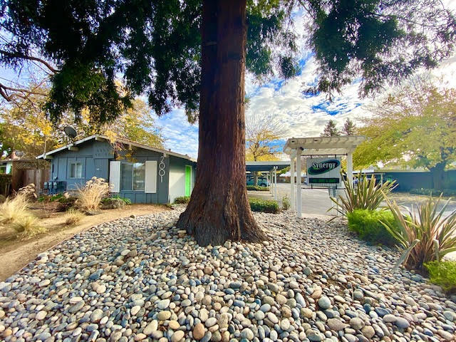 z2001 Colony St in Mountain View, CA - Foto de edificio