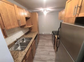 155-155 Mighton Ave in Winnipeg, MB - Building Photo - Building Photo