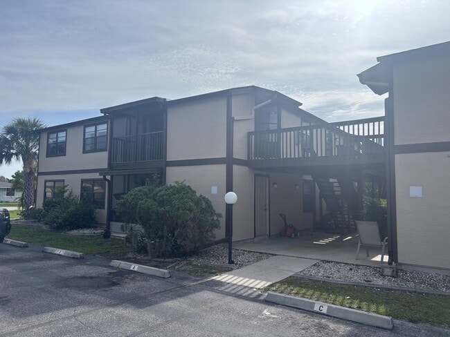 4022 Beaver Ln in Port Charlotte, FL - Building Photo - Building Photo