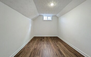 1911 Corning Ave in Cleveland, OH - Building Photo - Building Photo