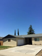 313 Eva Ct in Manteca, CA - Building Photo - Building Photo