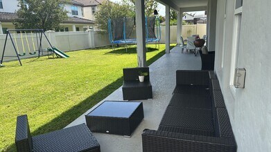 10419 Bissell St in Orlando, FL - Building Photo - Building Photo