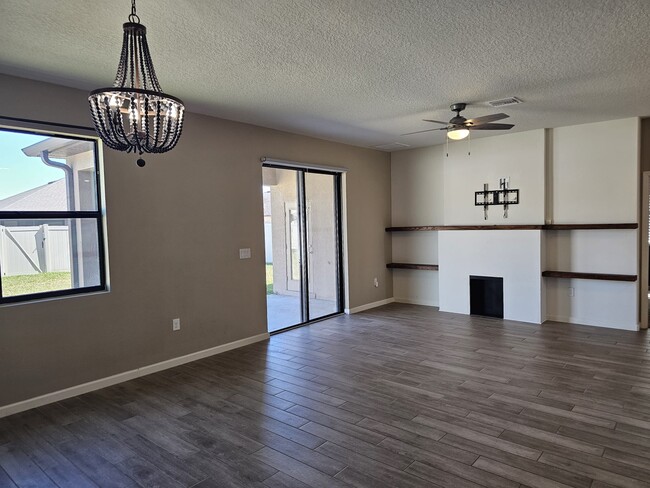 4567 Broomsedge Cir in West Melbourne, FL - Building Photo - Building Photo