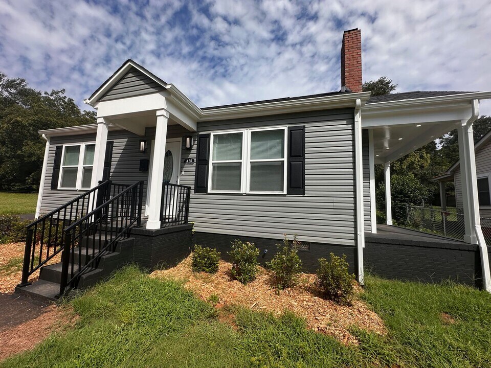 415 Highland Ave in Shelby, NC - Building Photo