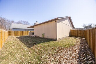 425 Eagle Terrace Dr in O'Fallon, IL - Foto de edificio - Building Photo