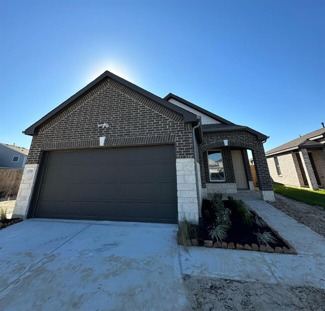 property at 15703 Lemmonwood Hls Ln