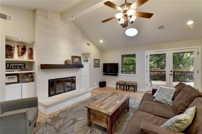 510 Bulian Ln in Austin, TX - Building Photo - Building Photo