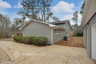 741 Small Elk Ct in Fairburn, GA - Building Photo - Building Photo