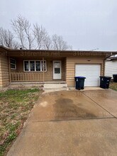 1608 Edgemoor Dr in El Dorado, KS - Building Photo - Building Photo