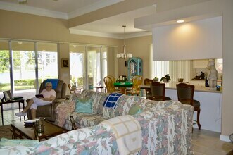 8120 SE Paurotis Ln in Hobe Sound, FL - Building Photo - Building Photo