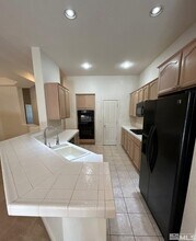 939 Turnberry Dr in Sparks, NV - Building Photo - Building Photo