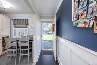 40 W 4th St in Patchogue, NY - Building Photo - Building Photo