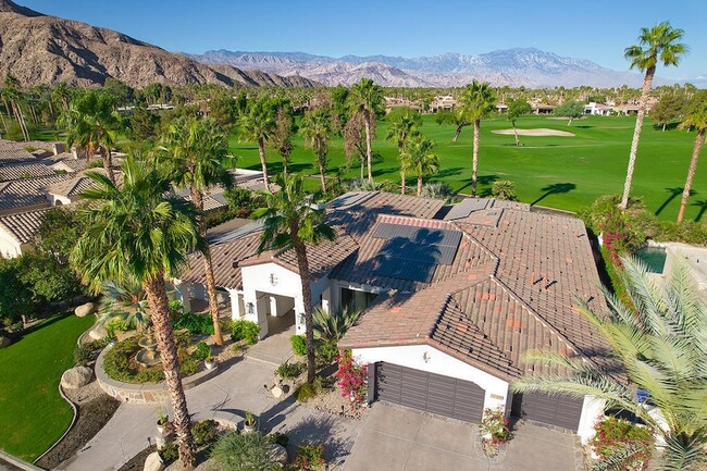 45699 W Vía Villagio in Indian Wells, CA - Foto de edificio - Building Photo