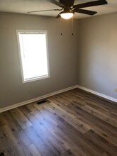 524 Autumndale Dr in Gallatin, TN - Foto de edificio - Building Photo