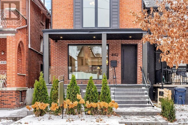442 Brock Ave in Toronto, ON - Building Photo - Building Photo