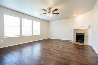 1513 Kittyhawk Dr in Little Elm, TX - Building Photo - Building Photo