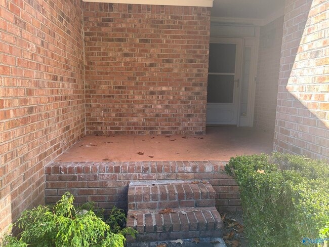 2012 Fairway Hills Dr in Huntsville, AL - Building Photo - Building Photo